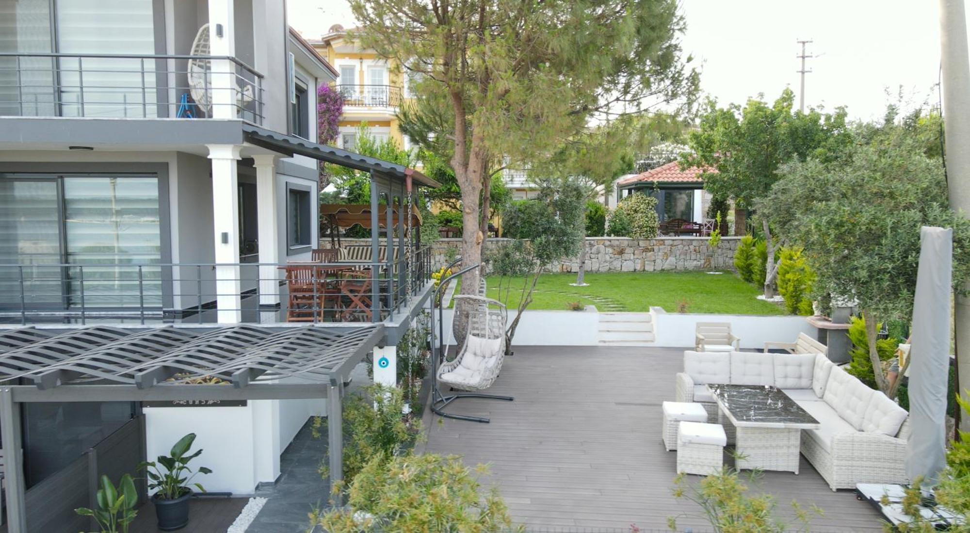 Select Cunda Guest House - Sea View Room With Private Veranda In Cunda Island Ayvalı المظهر الخارجي الصورة